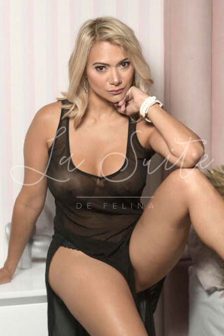 Luxury escort in two-piece lingerie at La Suite Barcelona, Roxy
